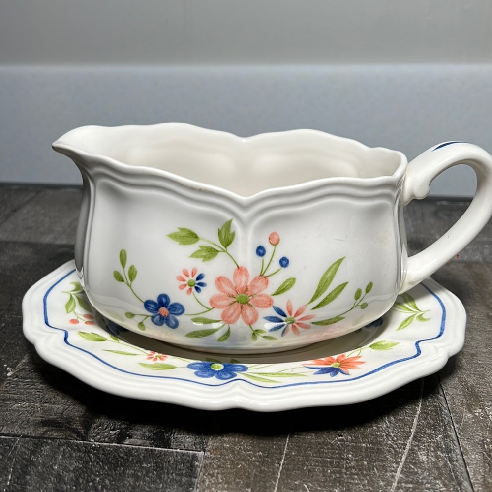 Vintage Country French Gravy Boat with Saucer Ironstone White Floral Japan 80s